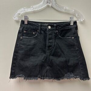American Eagle Women’s Black‎ Jean Skirt